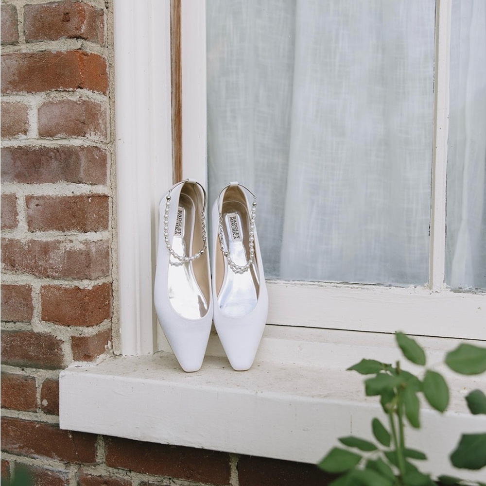Badgley Mischka Women's bridal flats for bride size 10